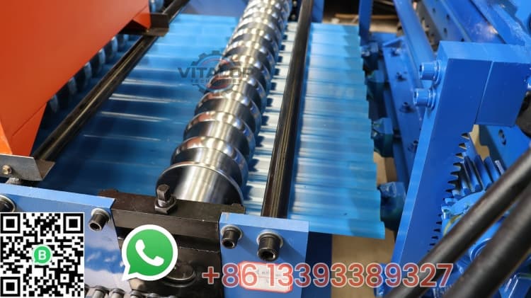 Corrugated sheet roll forming machine